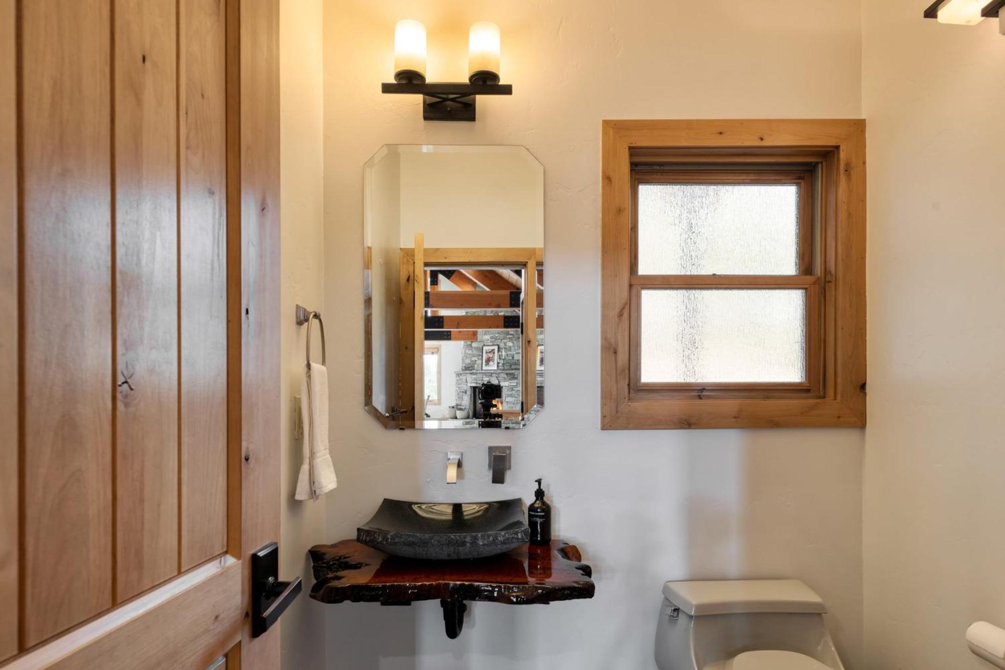 Coyote Moon By Avantstay Cabin Wsauna Mins From Dt Truckee Northstar エクステリア 写真
