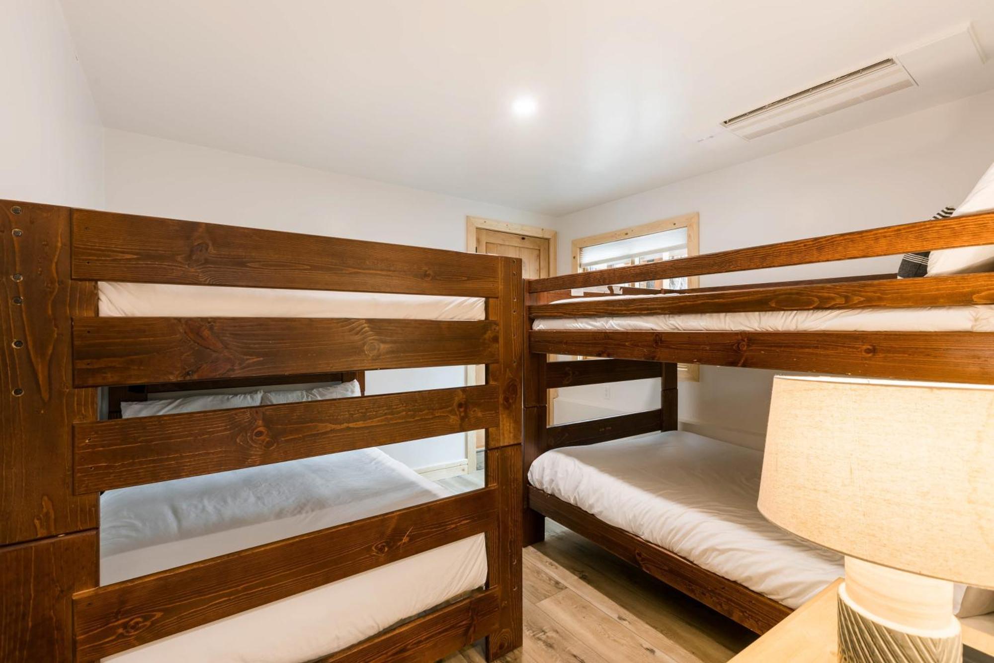 Coyote Moon By Avantstay Cabin Wsauna Mins From Dt Truckee Northstar エクステリア 写真