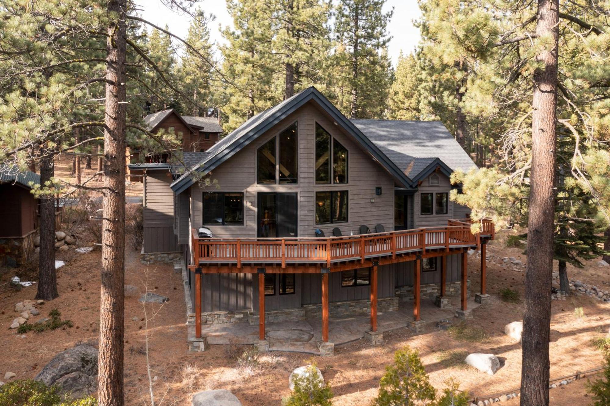 Coyote Moon By Avantstay Cabin Wsauna Mins From Dt Truckee Northstar エクステリア 写真